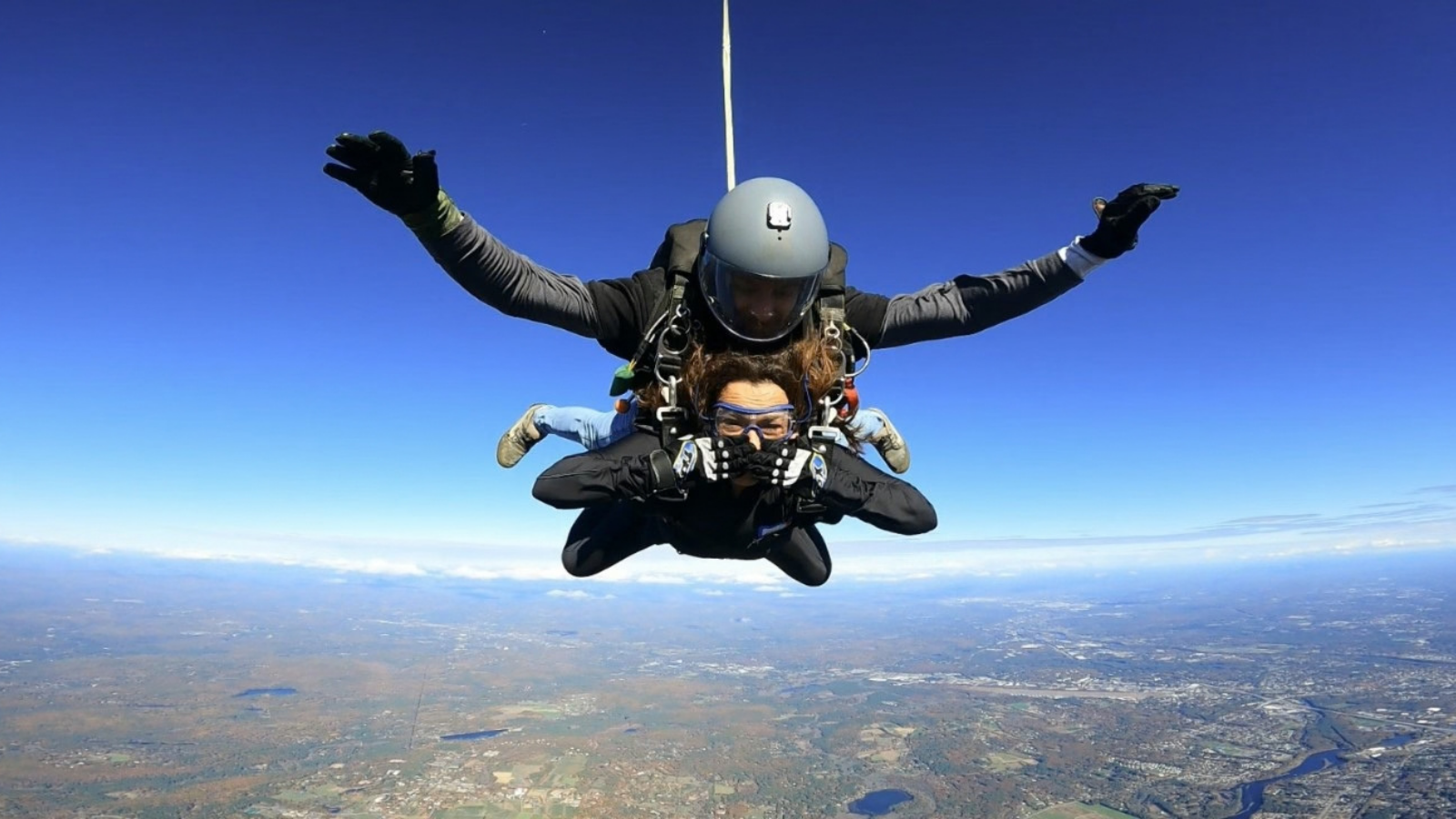 tandem skydive massachusetts in fall
